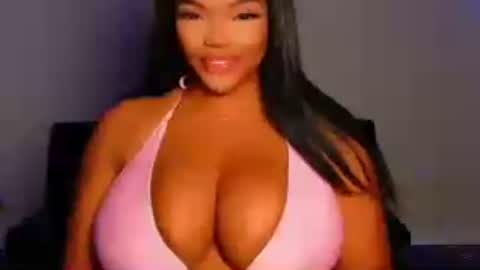 MayBabi online show from August 15, 11:03 am