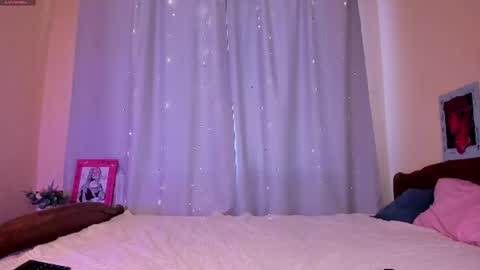 Stacy online show from August 8, 2:17 pm