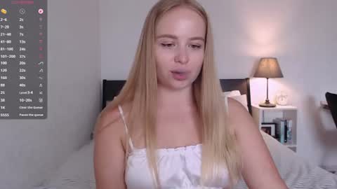 maybebabyx online show from August 17, 4:50 am