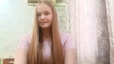 Lina online show from August 4, 3:09 pm