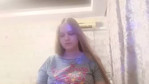 Lina online show from August 7, 5:24 pm