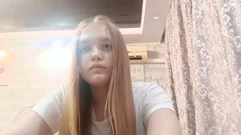 Lina online show from August 8, 4:29 pm