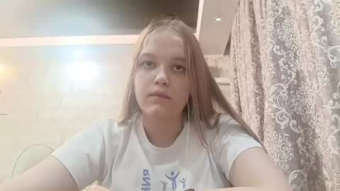 Lina online show from August 8, 6:41 pm