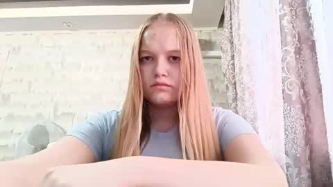 Lina online show from August 12, 11:34 am