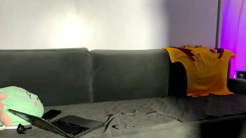 MayCoddy online show from July 7, 1:42 am