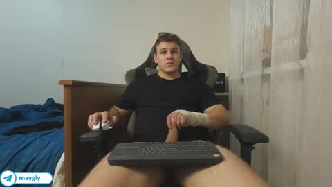 Slava and Sasha online show from July 18, 7:48 pm