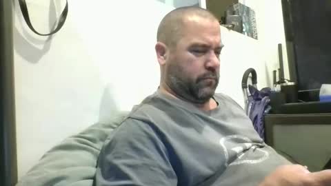 Dad bod 43 online show from March 26, 3:00 am
