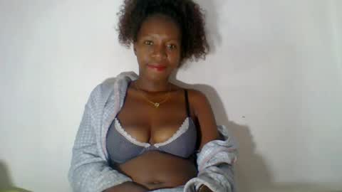 mayrase online show from August 11, 8:11 pm