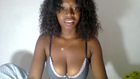 mayrase online show from August 12, 6:27 am