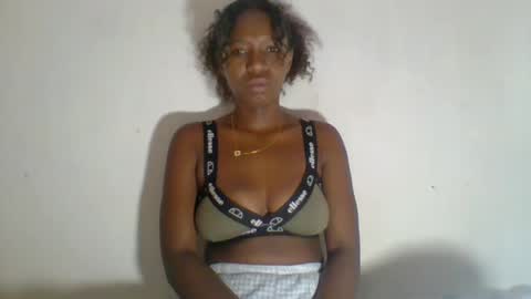 mayrase online show from August 15, 6:50 am