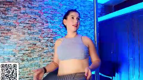nathaliaaap online show from August 12, 6:10 pm