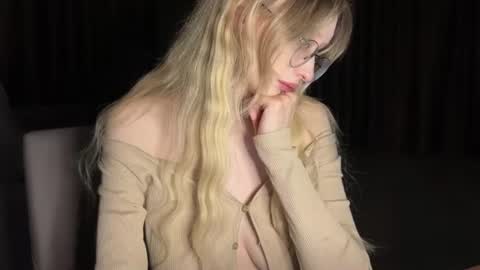 mayvi_cold online show from July 7, 10:14 pm