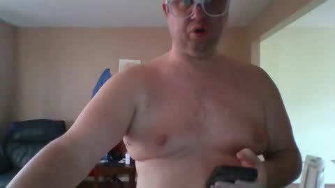 McKhero online show from April 14, 8:27 pm