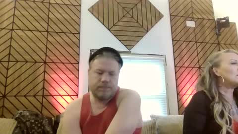 me2283 online show from April 30, 3:37 pm