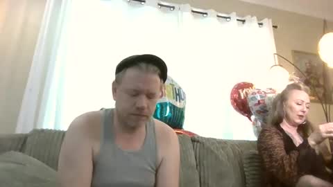 me2283 online show from May 29, 1:57 pm