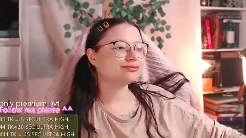 Hanna online show from August 14, 4:05 am