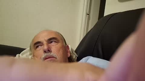 meaderd740870 online show from July 11, 5:24 am