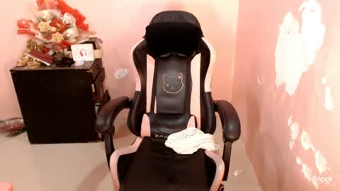 mealopezcumz69 online show from July 21, 6:43 pm