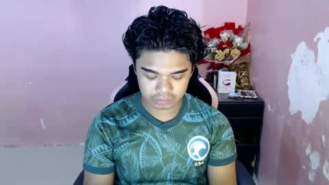 mealopezcumz69 online show from August 16, 10:52 am