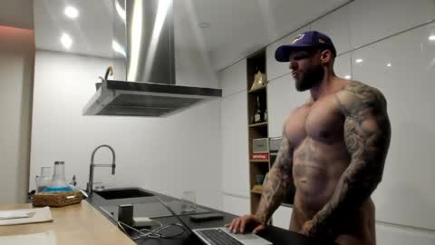 Alpha Male online show from June 7, 9:31 pm