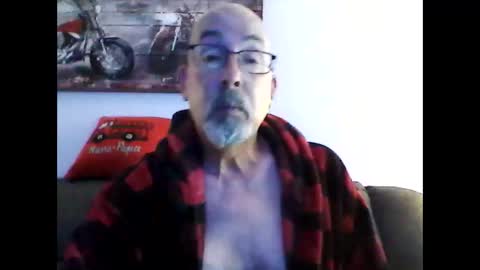 me at home online show from June 10, 1:07 pm
