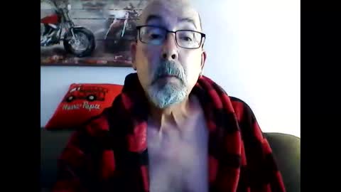 me at home online show from June 10, 2:13 pm