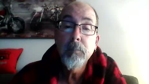 me at home online show from July 19, 11:01 am
