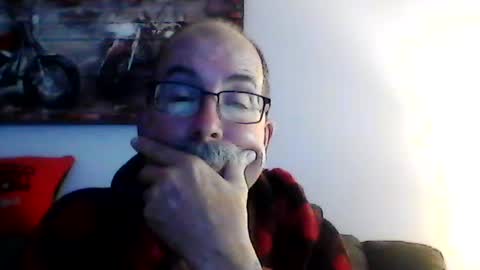 me at home online show from July 19, 12:07 pm