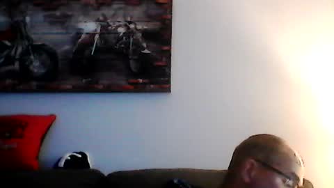 me at home online show from July 20, 8:01 pm