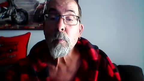 me at home online show from July 24, 12:08 pm