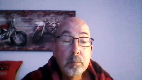 me at home online show from July 26, 10:53 am