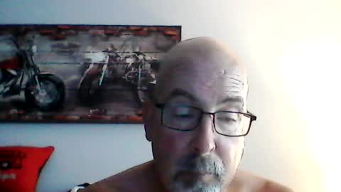 me at home online show from July 26, 4:23 pm