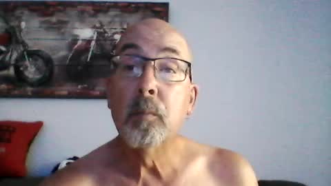 me at home online show from July 27, 8:58 pm