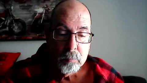 me at home online show from August 9, 12:39 pm