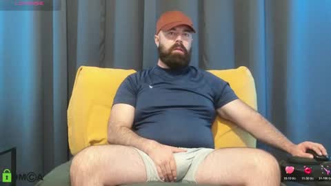 Meaty Roll online show from August 6, 3:49 am