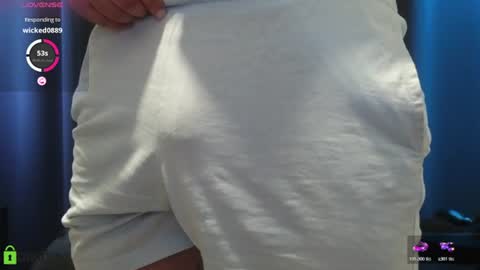 Meaty Roll online show from August 8, 5:40 am