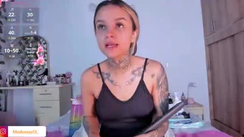 medussa13 online show from August 11, 1:02 pm