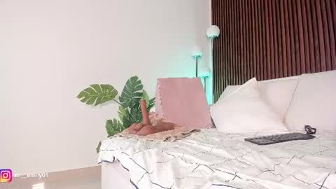 megan online show from August 4, 4:15 pm