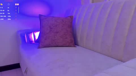 MEGAN COOPER online show from August 7, 1:38 am