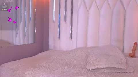 megan_do_santos online show from August 5, 11:47 pm