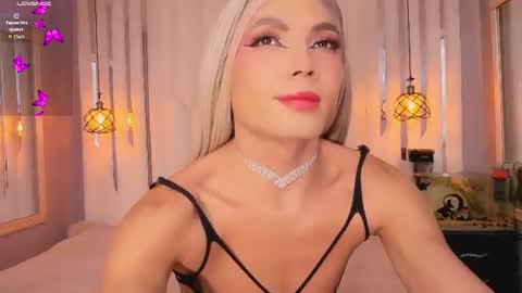 megan_do_santos online show from August 11, 8:44 pm