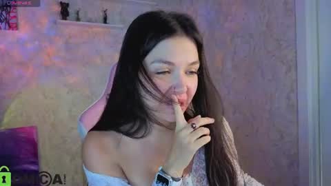 Megan Fosterr online show from August 7, 6:52 pm
