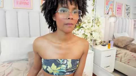 megan_hart_ online show from August 11, 4:31 pm