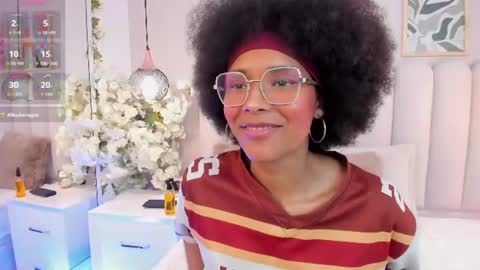 megan_hart_ online show from August 15, 1:37 pm