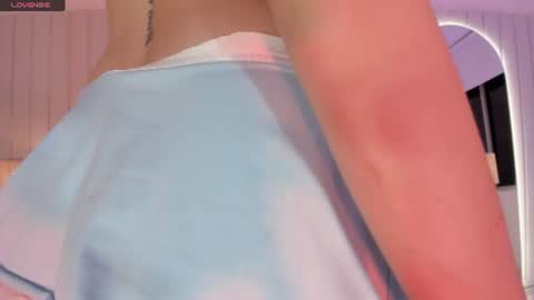 MEGAN online show from August 8, 3:28 am