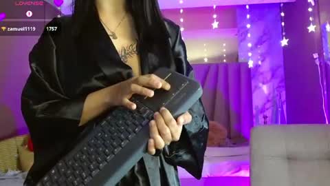 megan_saint online show from August 11, 8:49 am