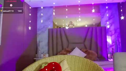 megan_saint online show from August 11, 9:55 am
