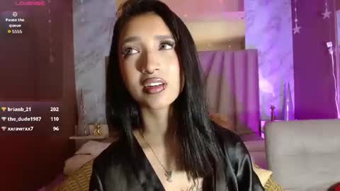 megan_saint online show from August 12, 7:33 am