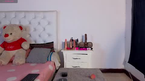 Megan online show from June 23, 8:32 pm