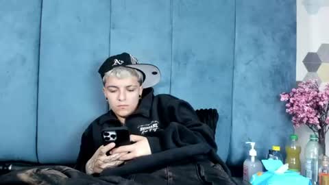 megan_thompsonn_ online show from August 6, 4:55 am